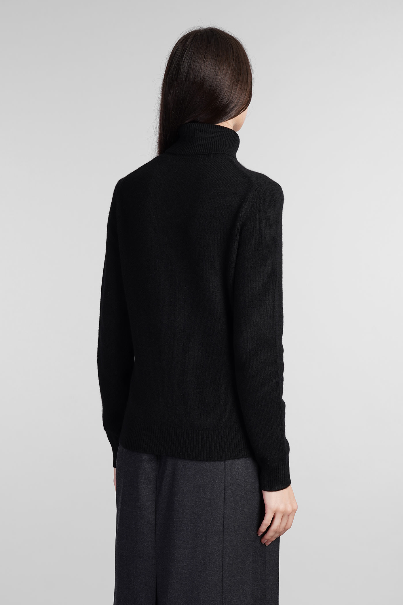 Shop Theory Knitwear In Black Cashmere