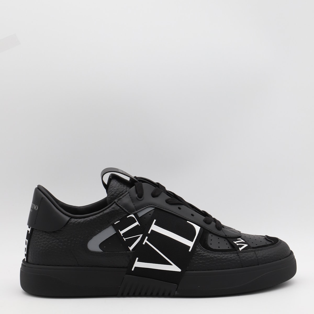 Valentino Garavani Black Calf Leather Bos Taurus Low Top Sneakers