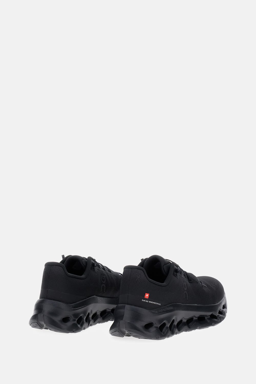 On Low Top Sneakers With Mesh Upper And Rubber Outsole In Black