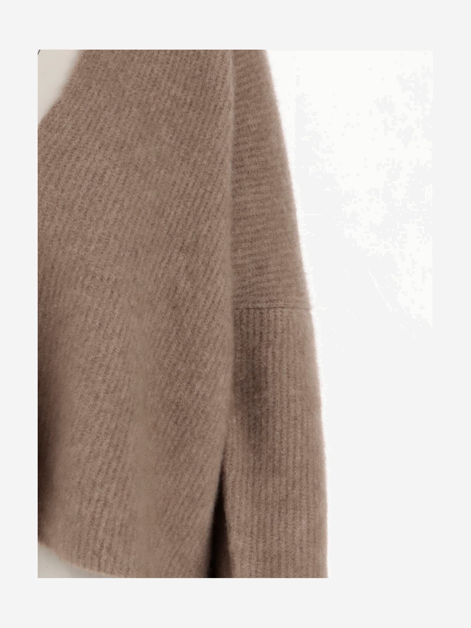 Shop Giorgio Armani Cashmere And Silk Stretch Sweater In Beige