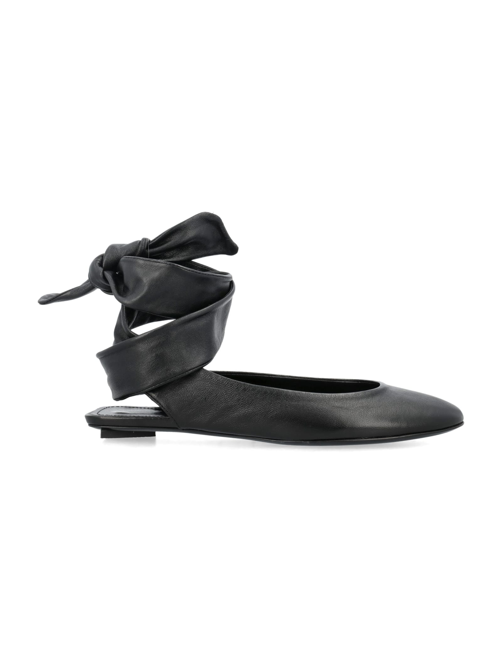 Shop Attico Cloe Ballerina In Black