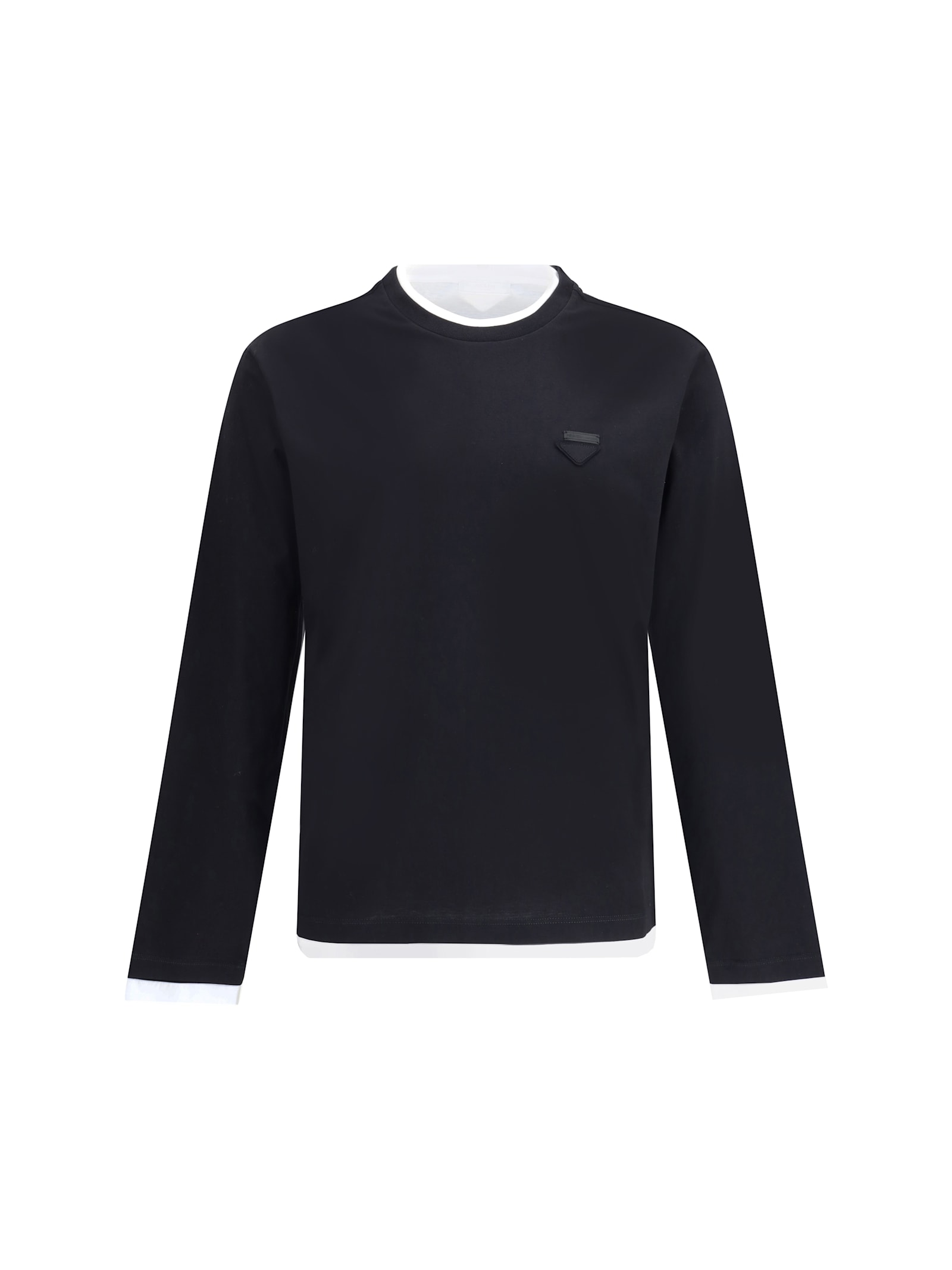 Long-sleeved T-shirt