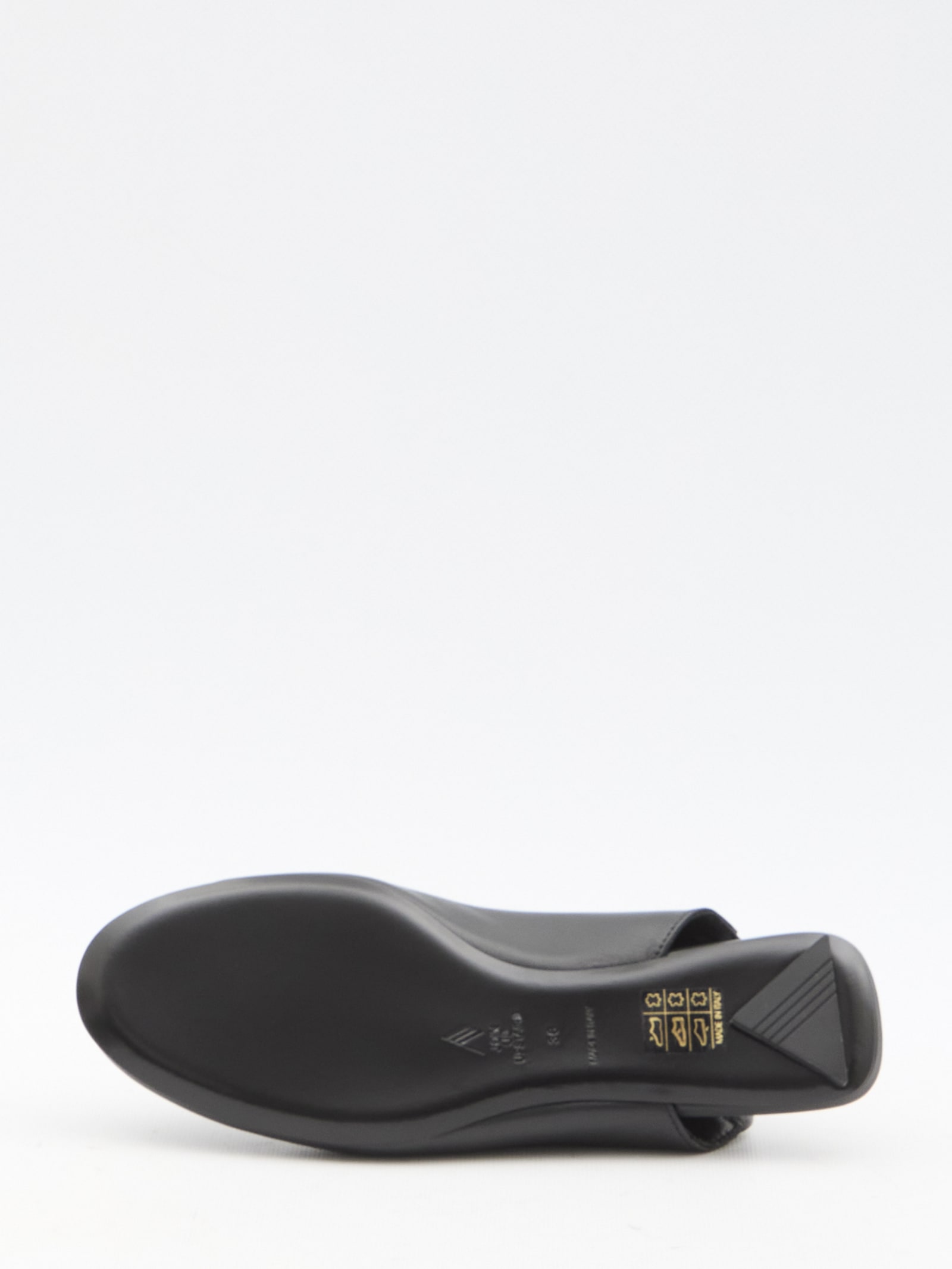 Shop Attico Cloe Ballerinas In Black