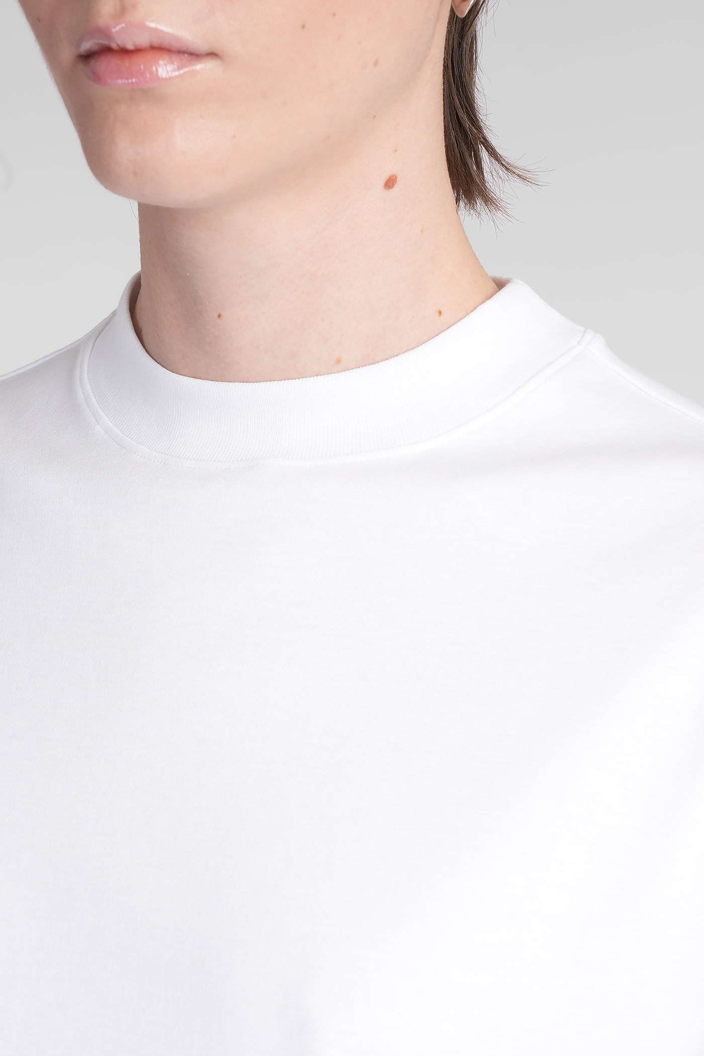 Theory 2 Nebulous Organic Cotton Tiny Tee In White