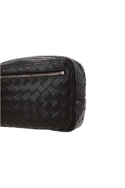 Shop Bottega Veneta Intrecciato Zipped Handbag In Fondant-silver