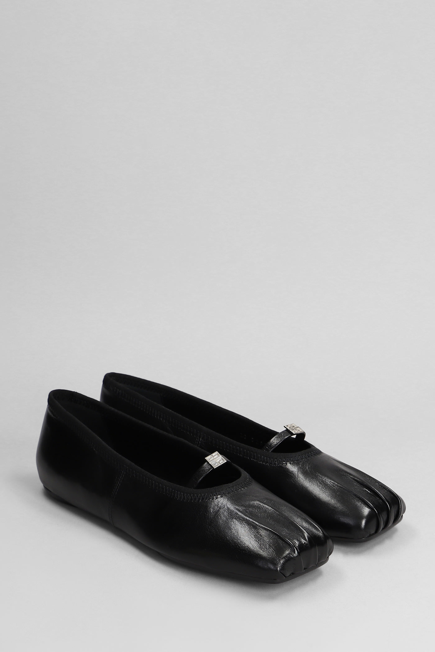 Shop Givenchy Ballet Flats In Black Leather