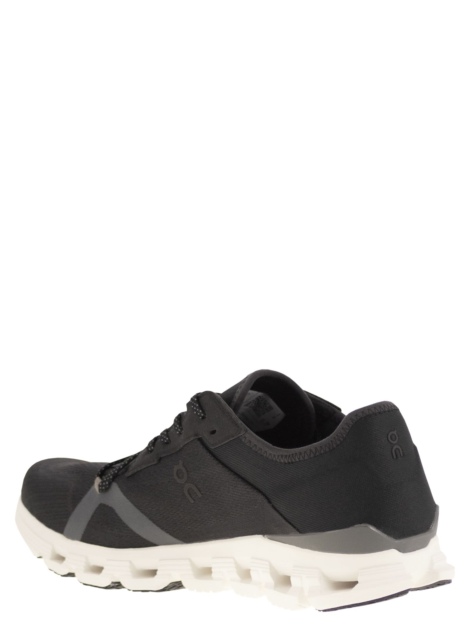 On Lightweight Breathable Low Top Sneakers