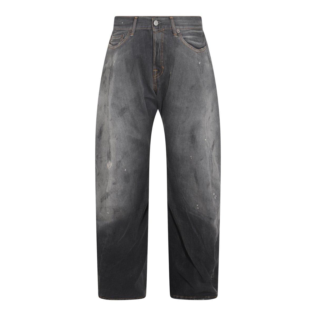 Loose Fit Jeans