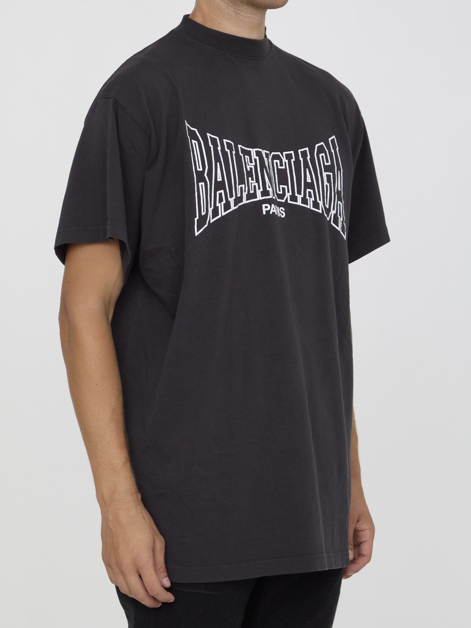 Shop Balenciaga Paris T-shirt In Black