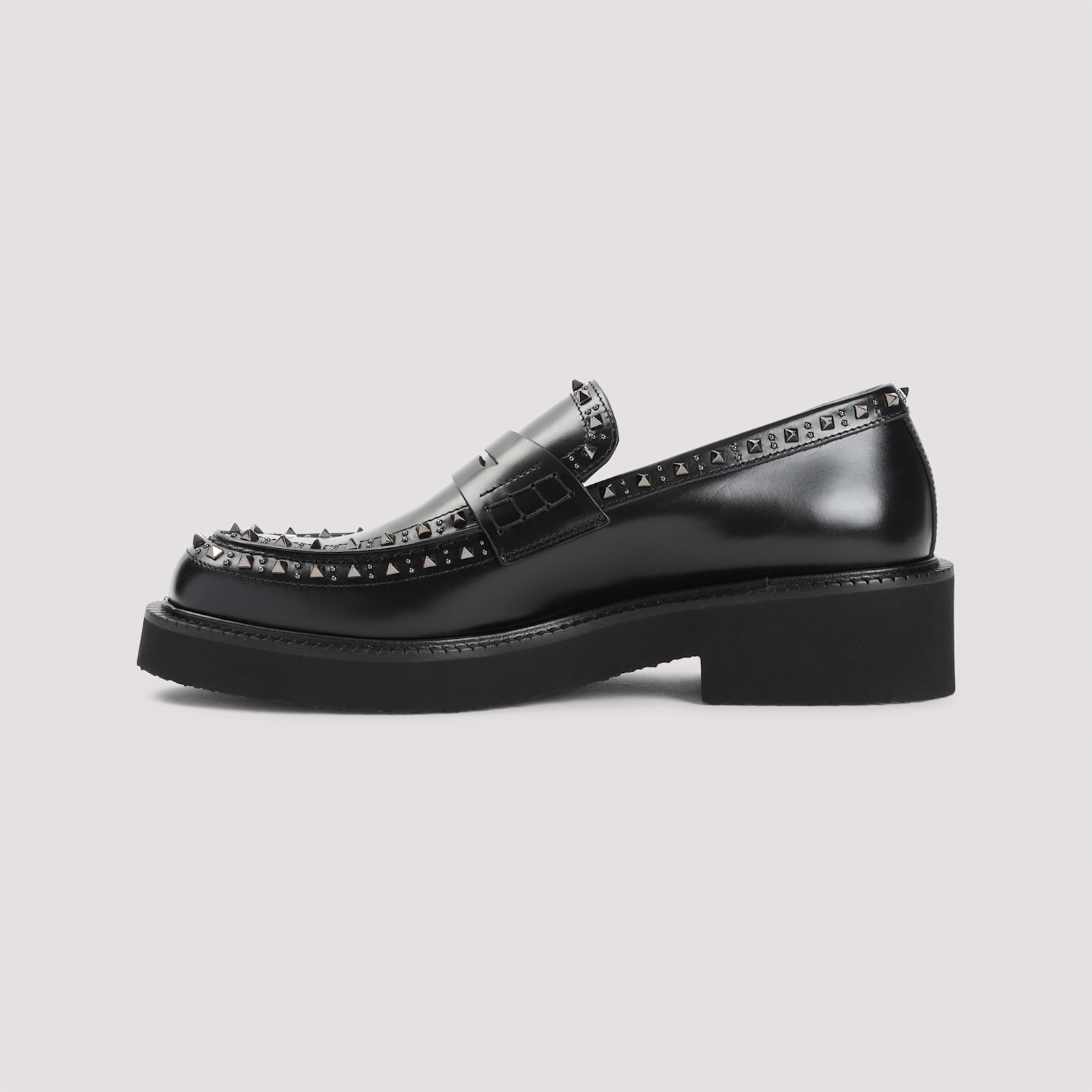 Shop Valentino Gentleglam Loafer In No Nero