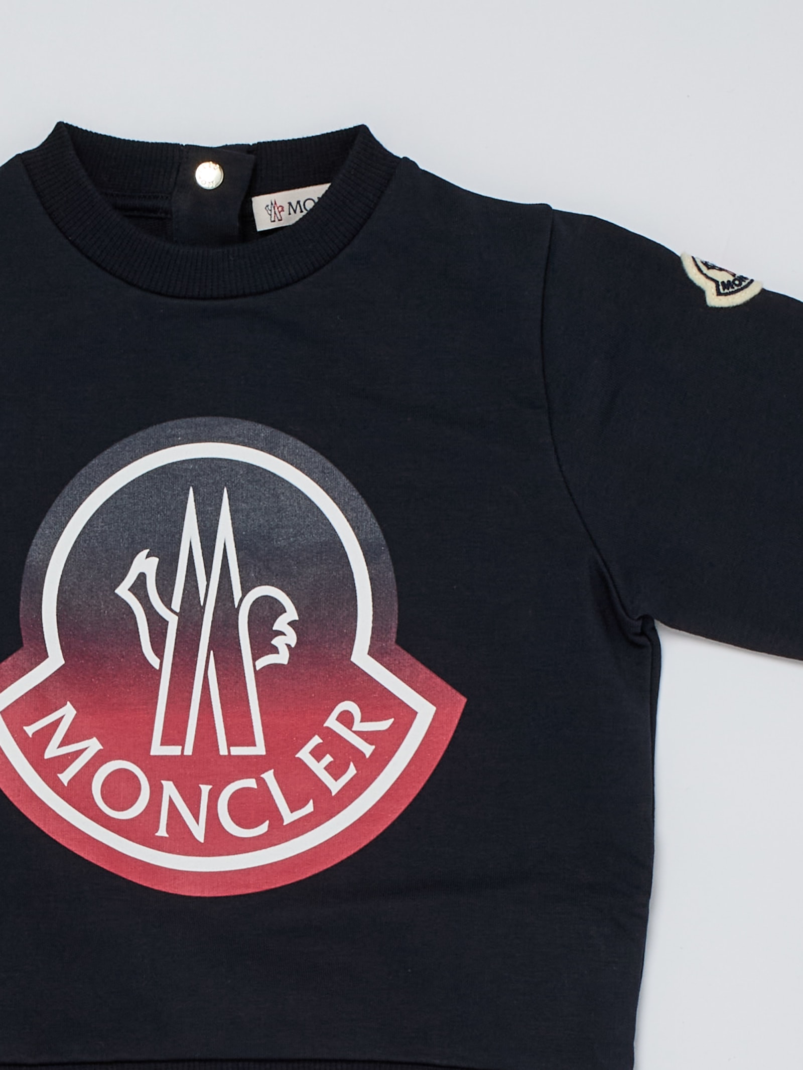 Shop Moncler Sweatshirt Sweatshirt In Blu