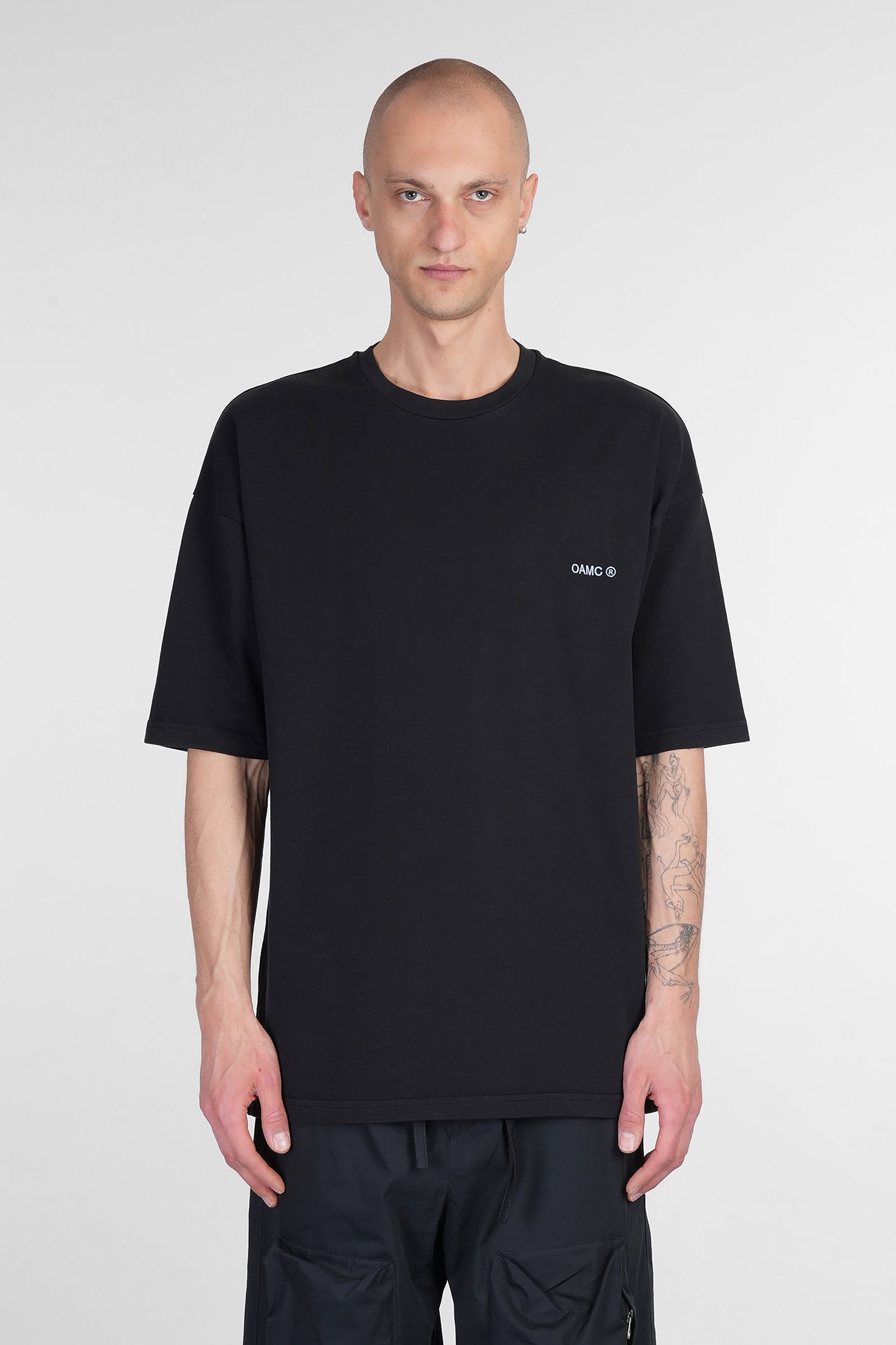 T-shirt In Black Cotton