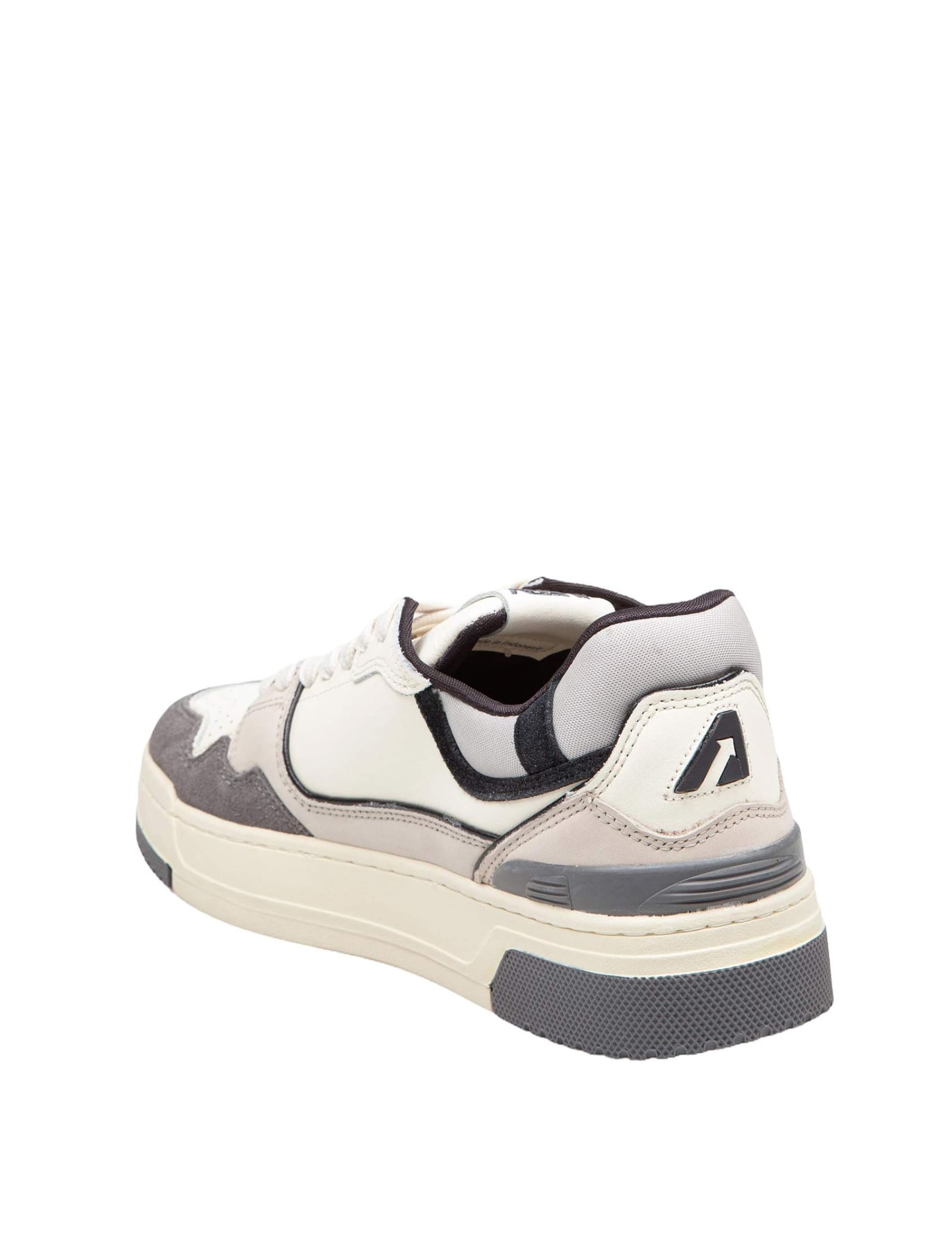 Shop Autry Sneakers Clc Low In Suede And Nabuk Cream/black In Black/gray