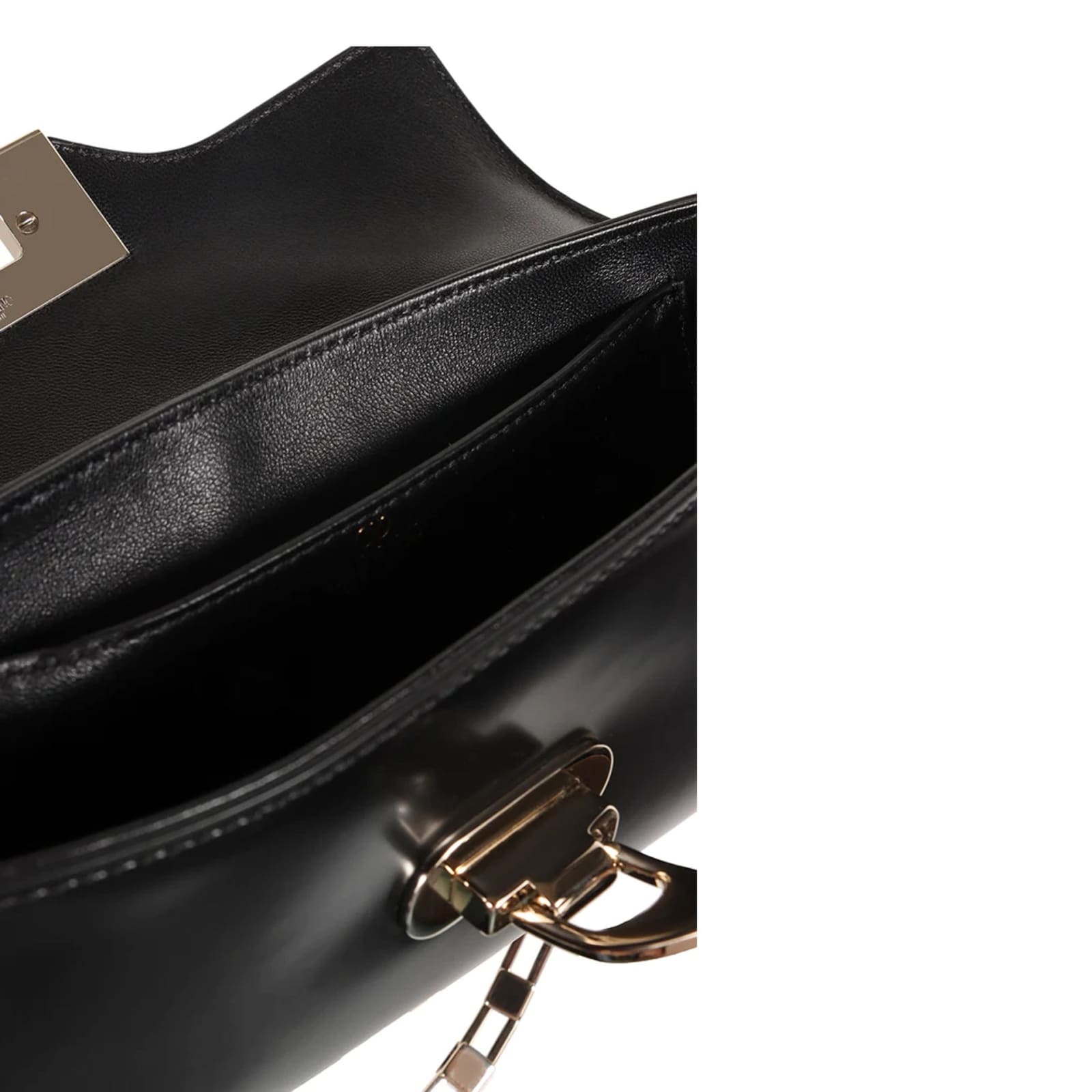 Valentino Garavani Garavani Rockstud Shoulder Bag In Black