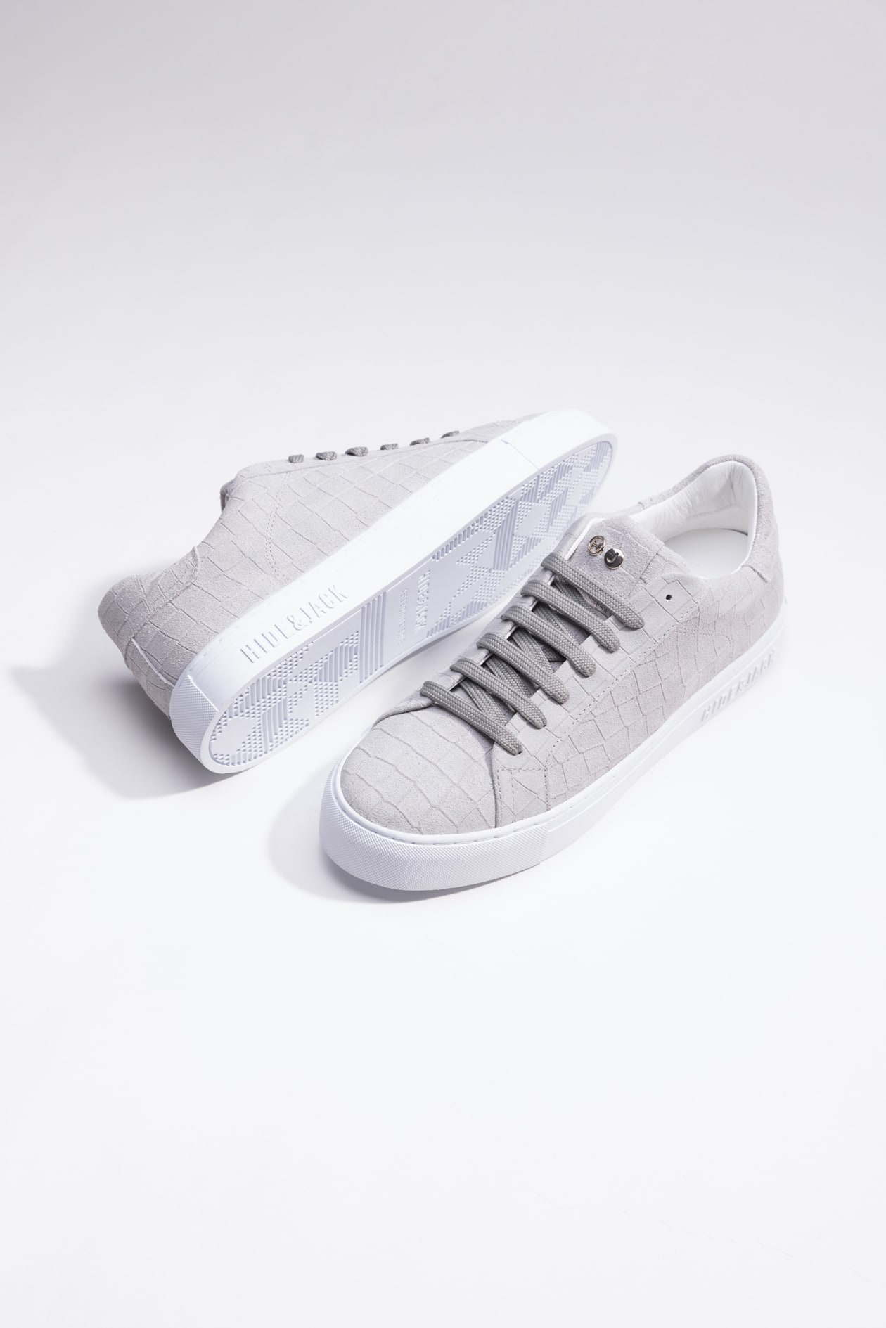 Hide&amp;jack Low Top Sneaker - Essence Suede Grey In Gray