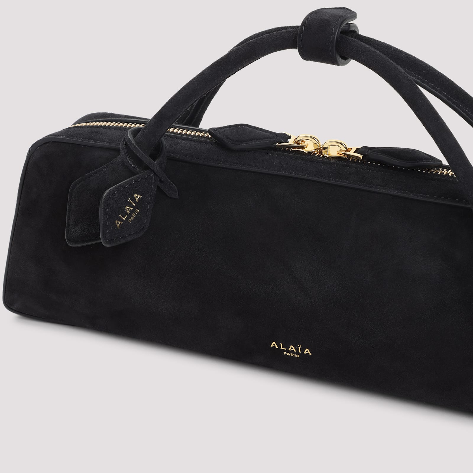 Alaïa Shoulder Bag In Soft Goat Leather In Black