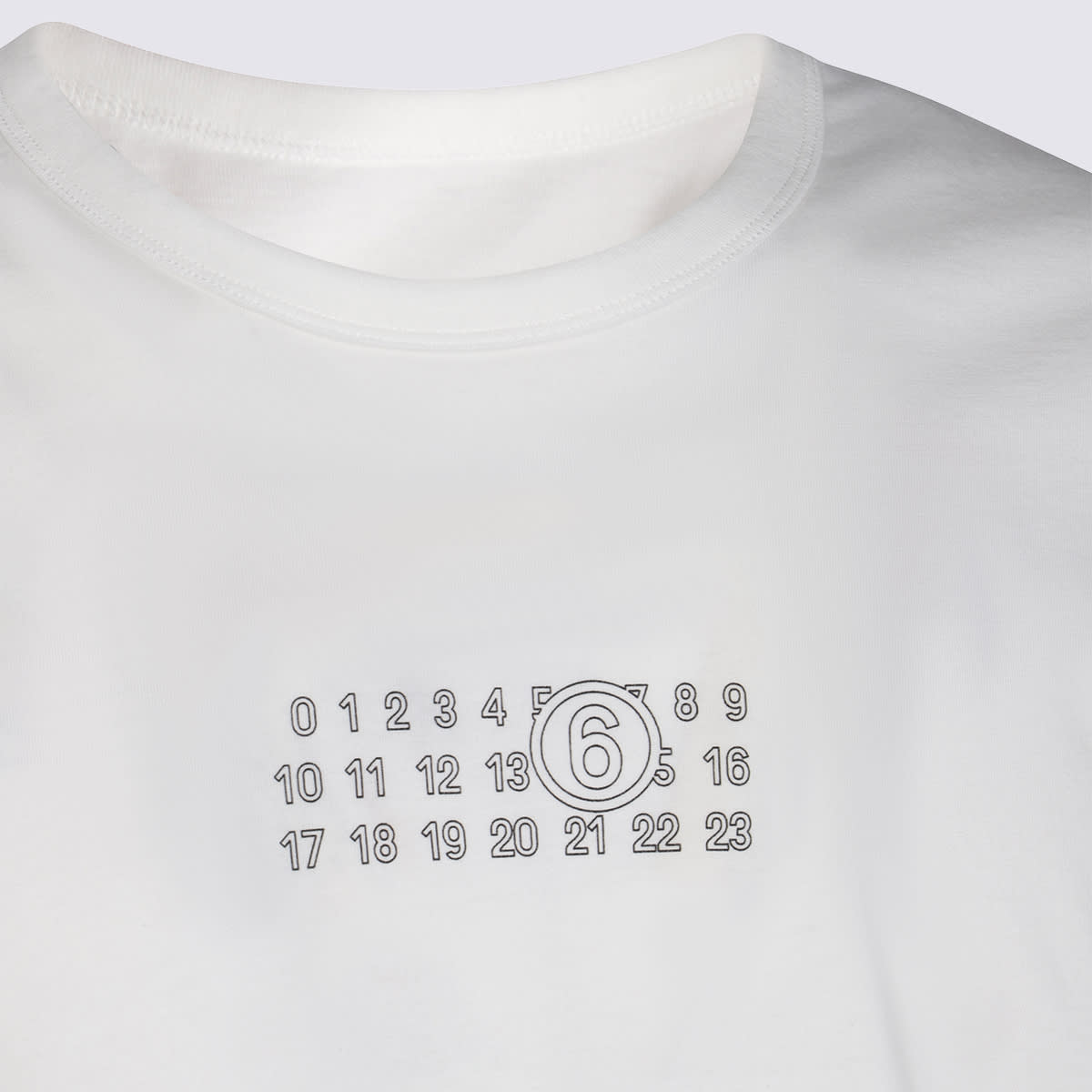 Mm6 Maison Margiela Cotton T-shirt With Number Graphics In White