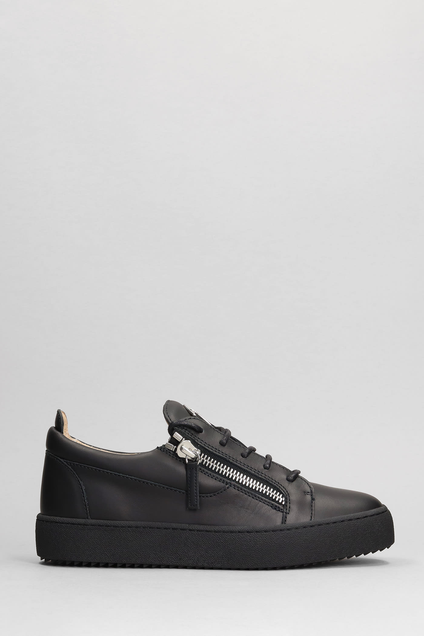 Frankie Sneakers In Black Leather