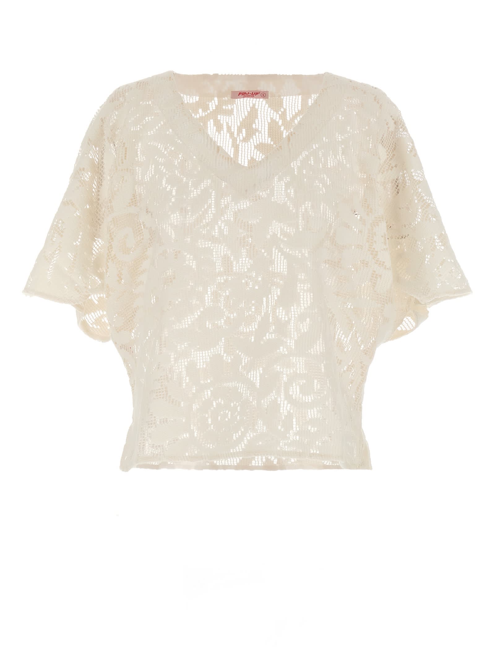 Pin-Up Stars Macramé Blouse