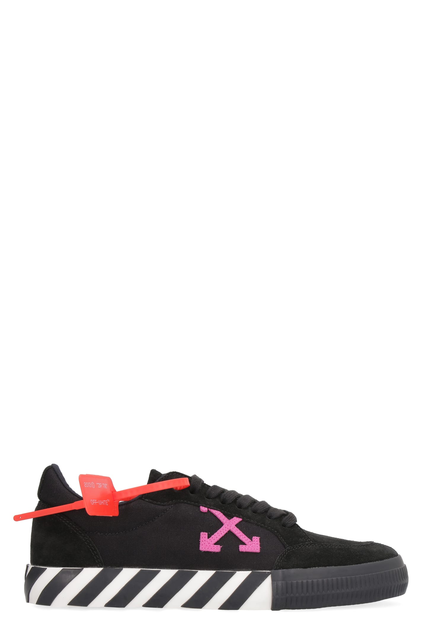 black & pink low vulcanized sneakers