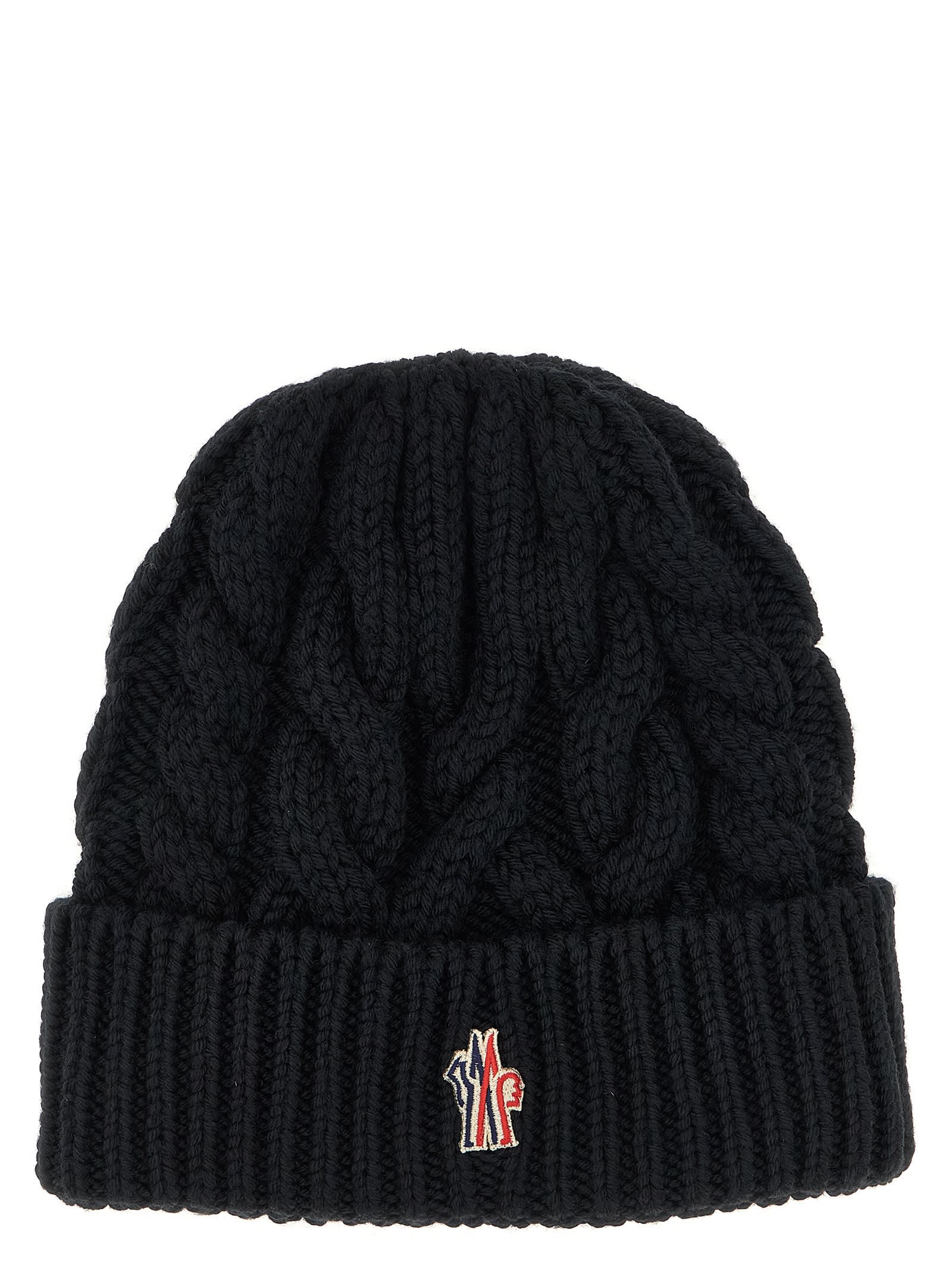 Moncler Grenoble Logo Patch Knitted Beanie In Black