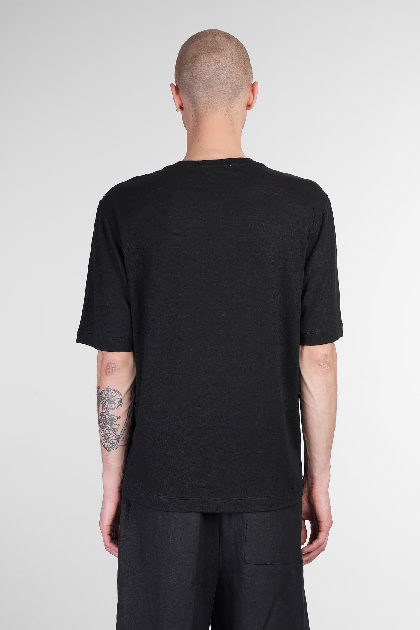 Lardini Men's Crew Neck T-shirt In Black | ModeSens