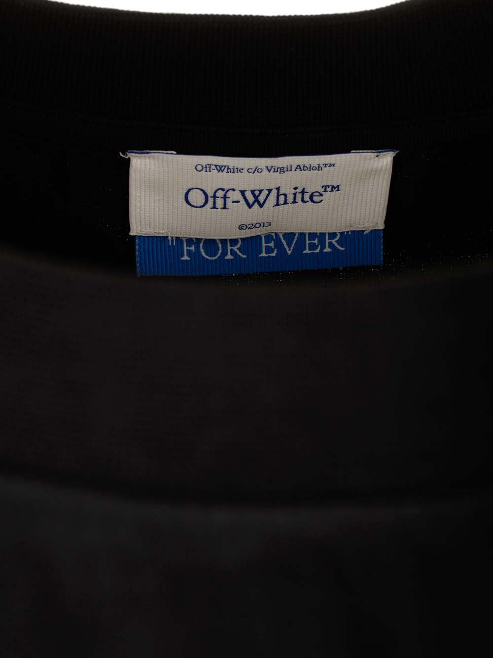 Shop Off-white Basic T-shirt In Black