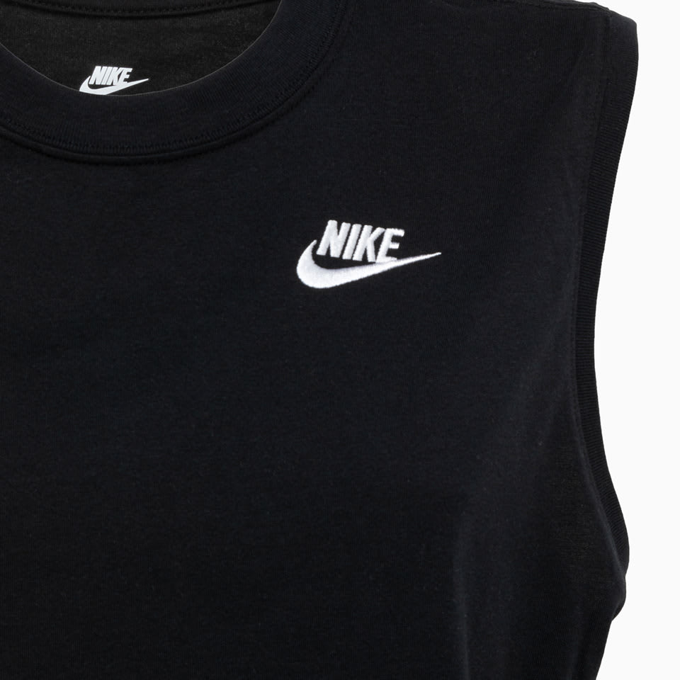 Shop Nike Sportswear Club Top Fv5505-010 In Black