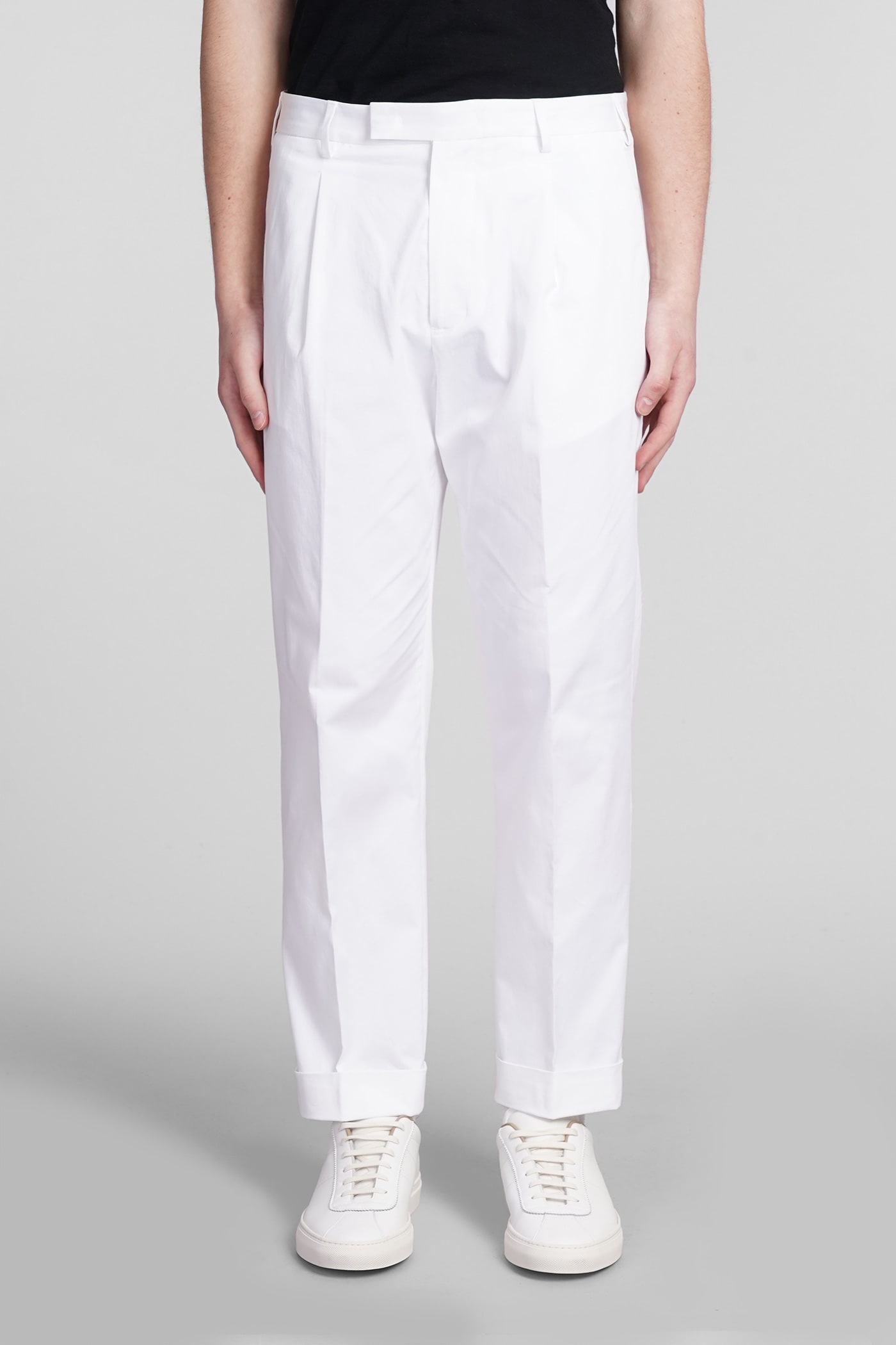 Shop Low Brand Kim Pants In White Cotton
