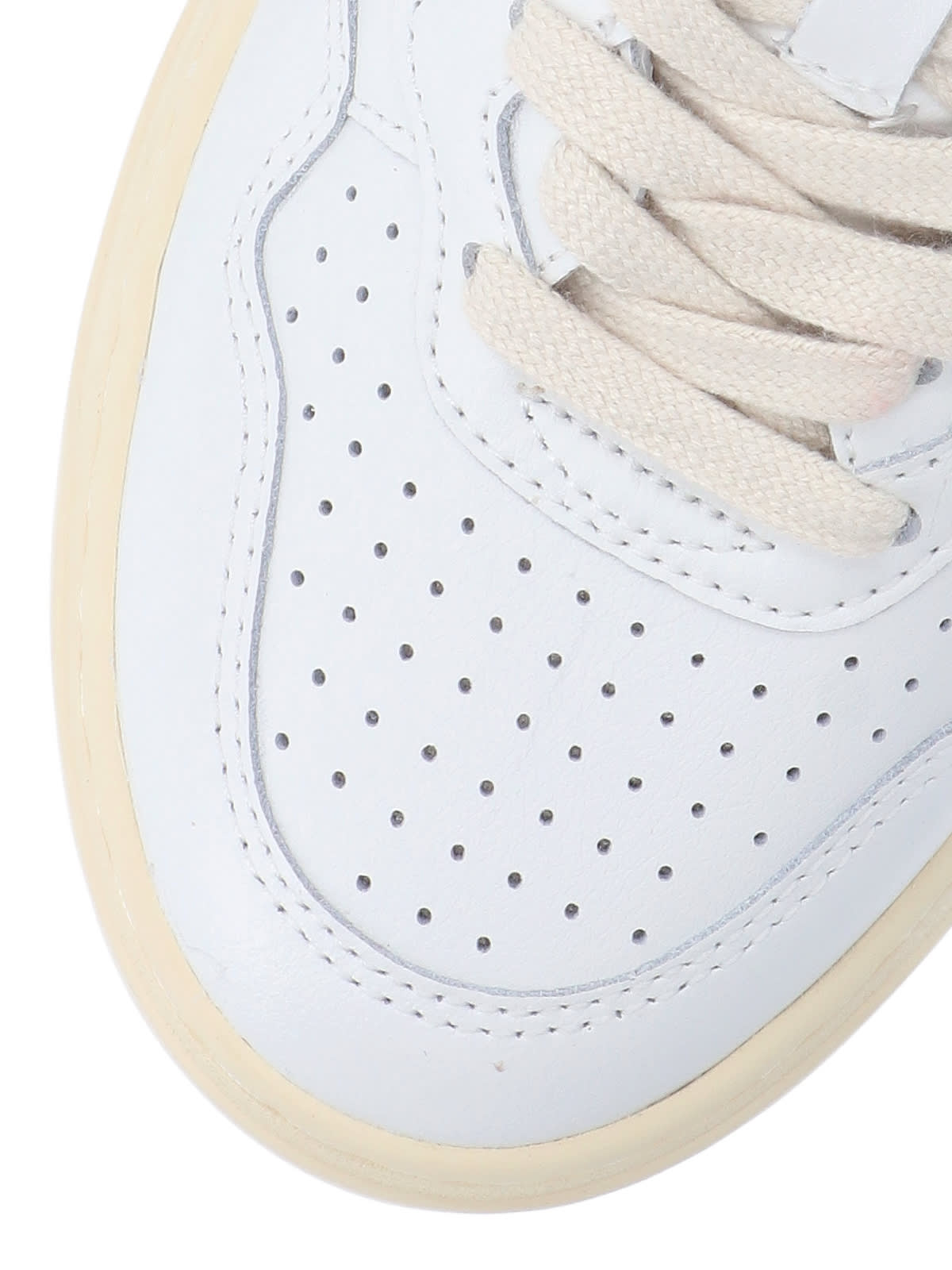 Autry Medalist Sneakers Aulwll43 In White