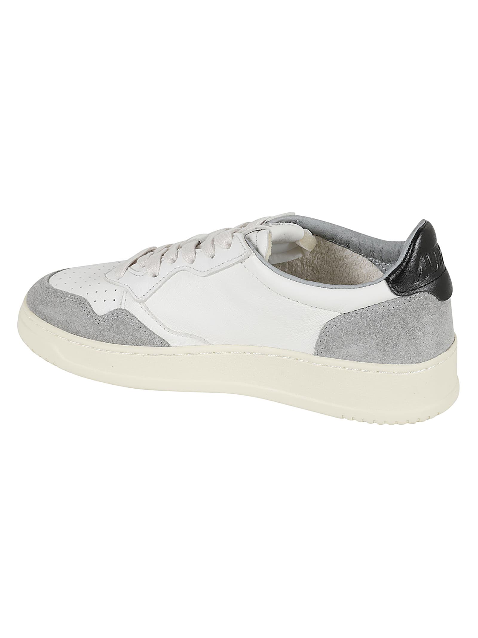 Shop Autry Medalist Low Sneakers In Grey/black