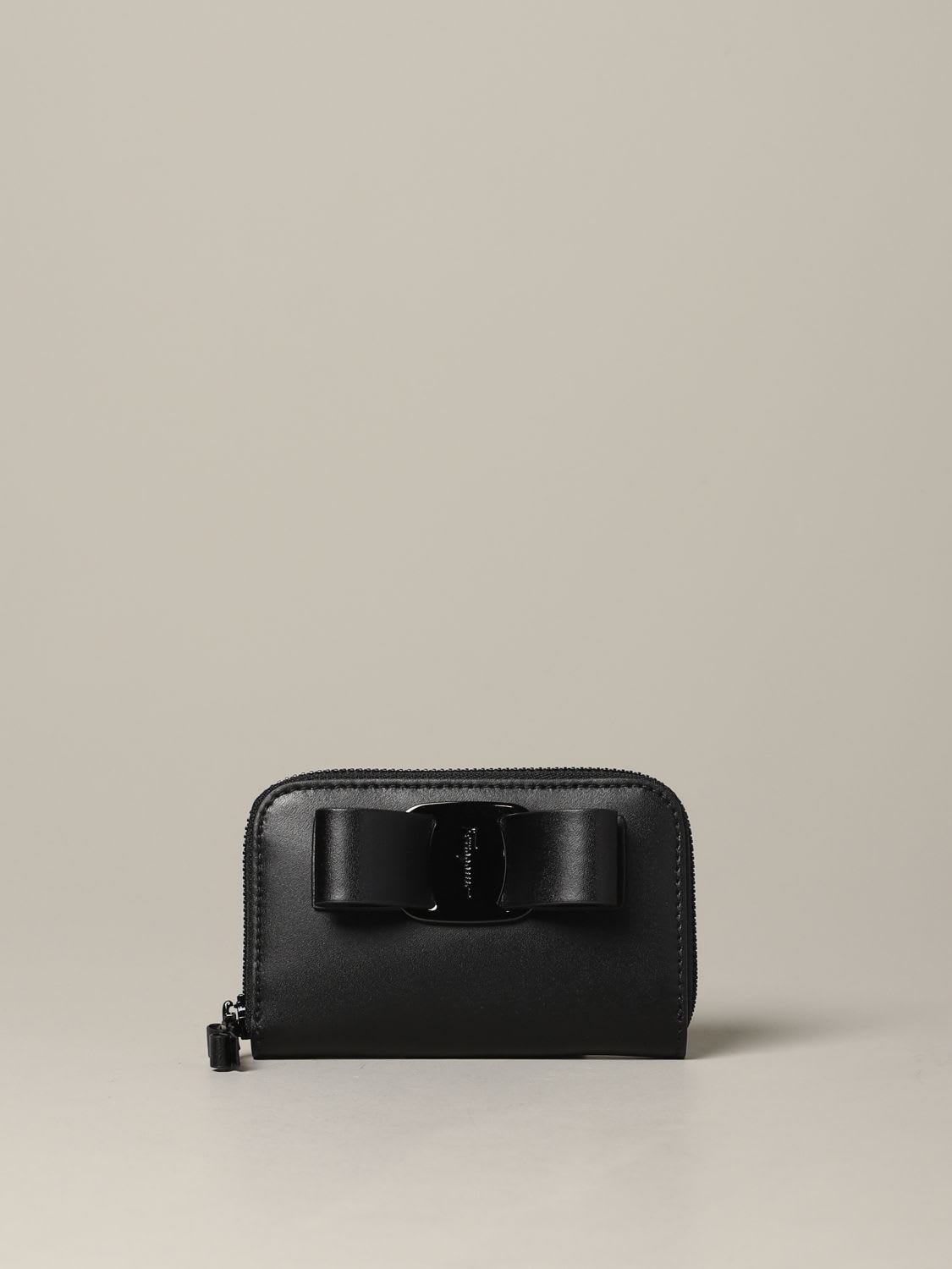 ferragamo zip around wallet