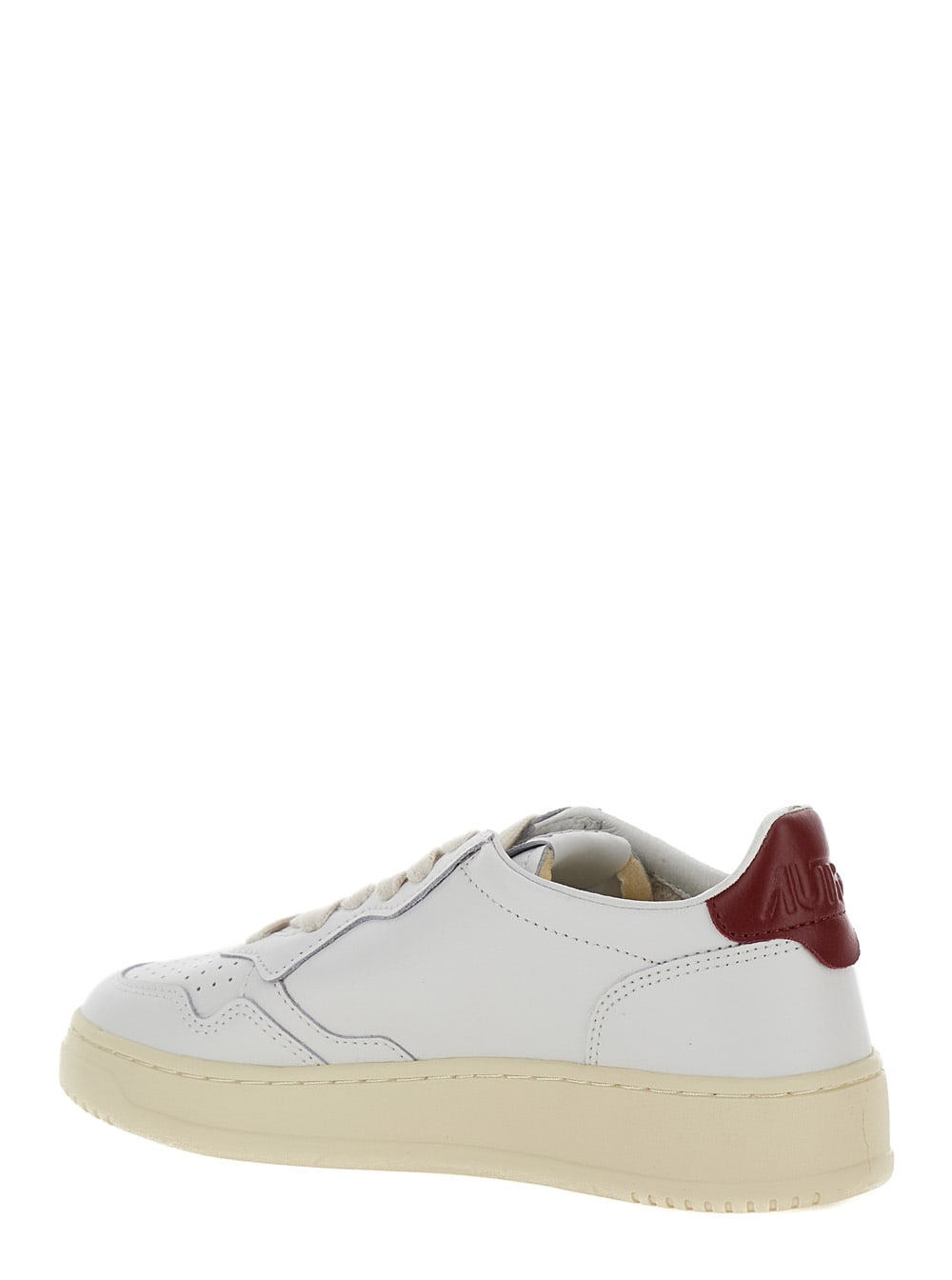 Shop Autry Medalist White Low Top Sneakers With Contrasting Heel Tab In Leather Woman In Bianco