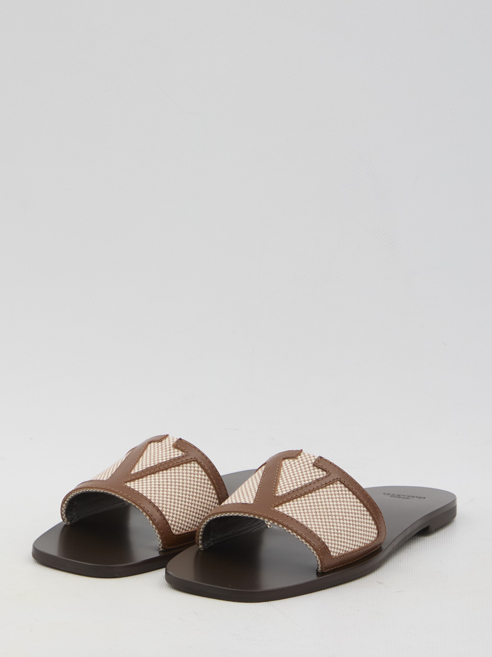 Shop Valentino Superstar Slide Sandals In Naturaletobacco