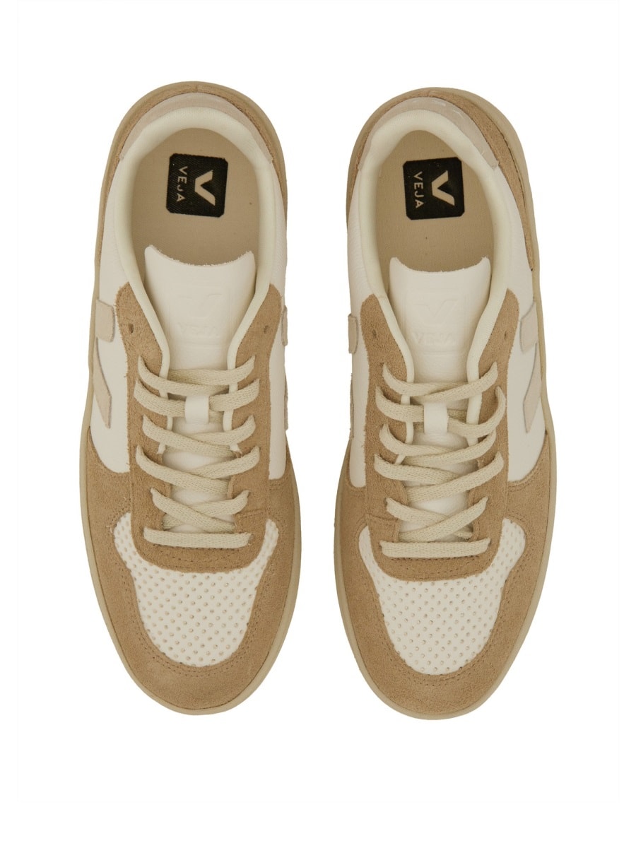 Shop Veja Sneaker V-10 In White