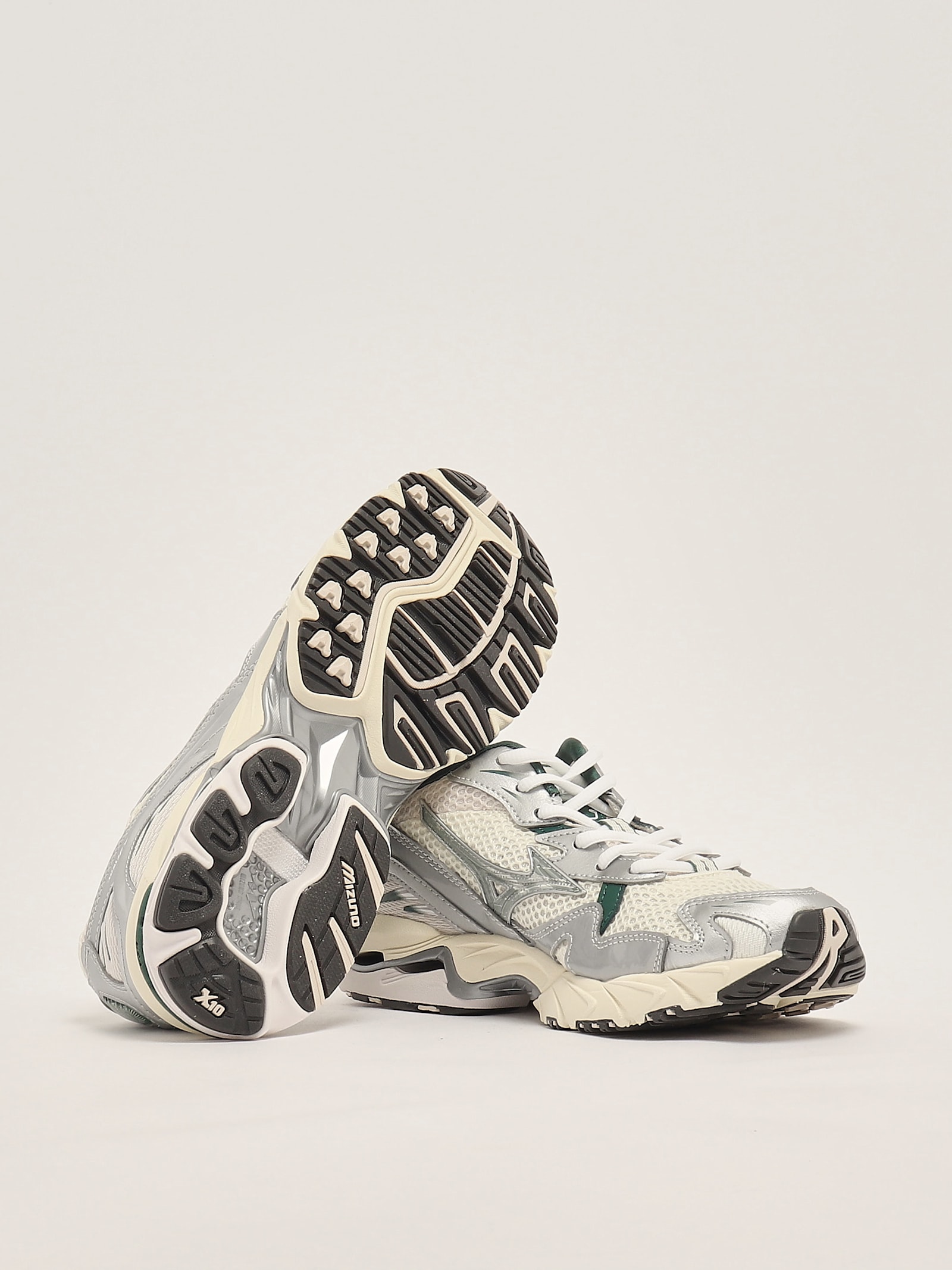 Mizuno Wave Rider 10 S Sneaker In Artico-ghiaccio