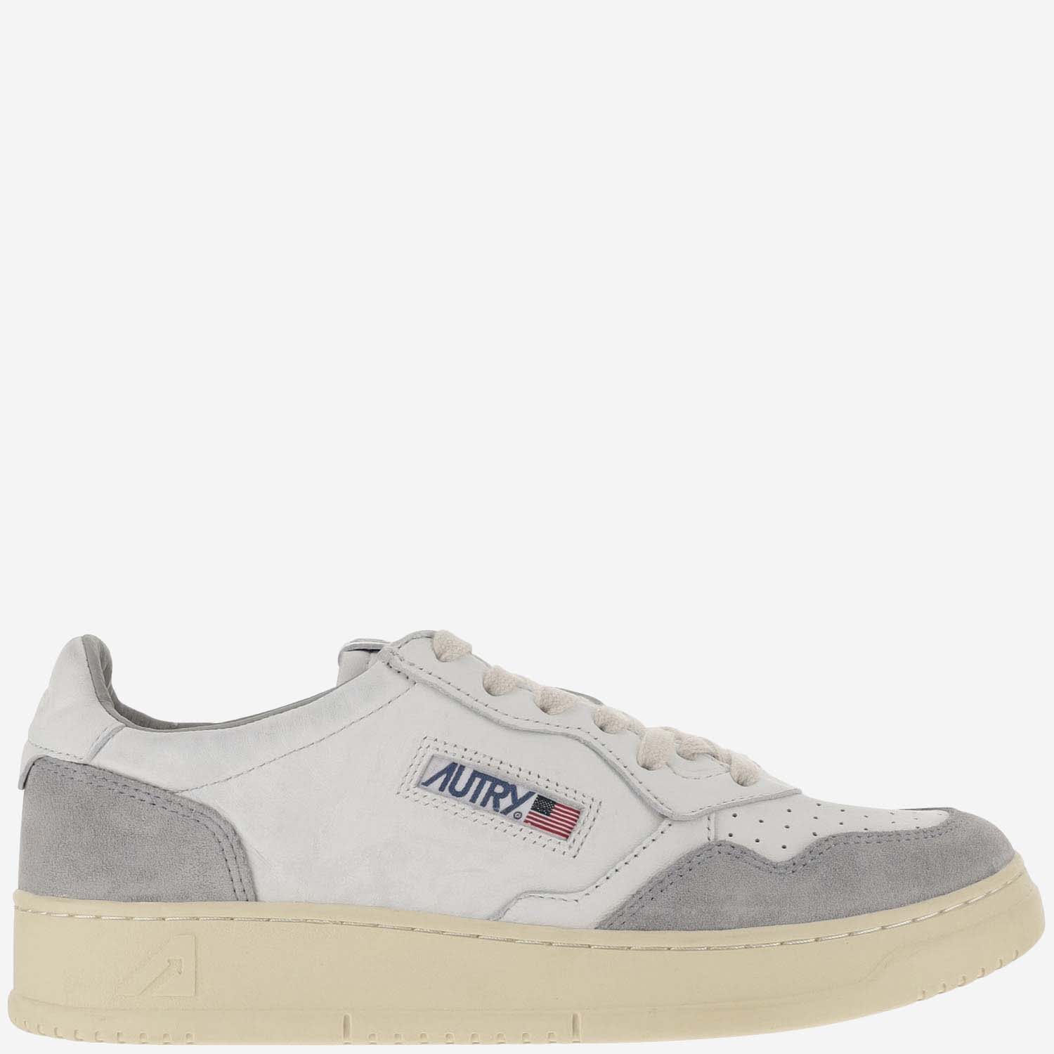 Autry Medalist Low Leather Sneakers In Grey