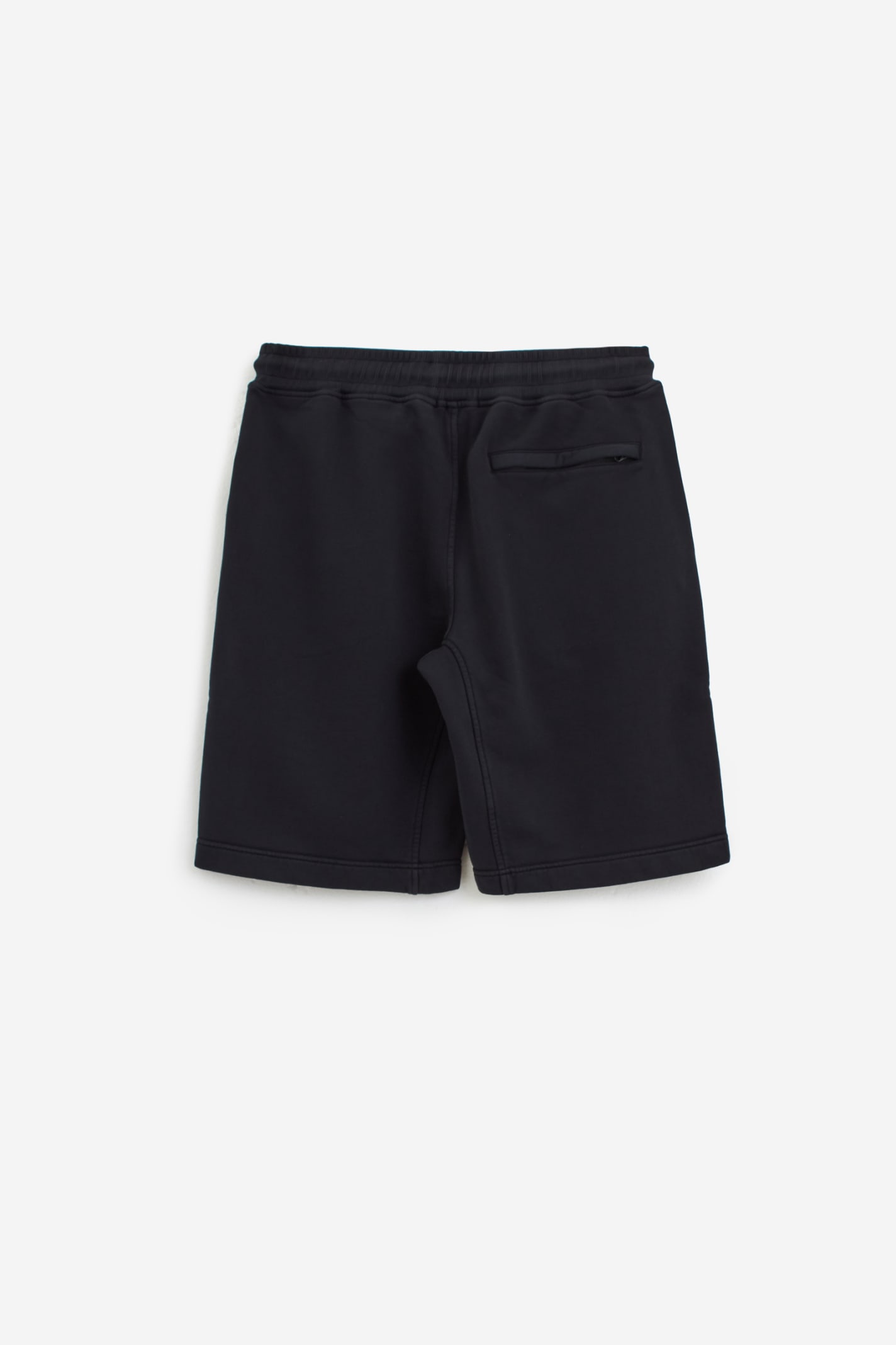 C.P. COMPANY SHORTS 