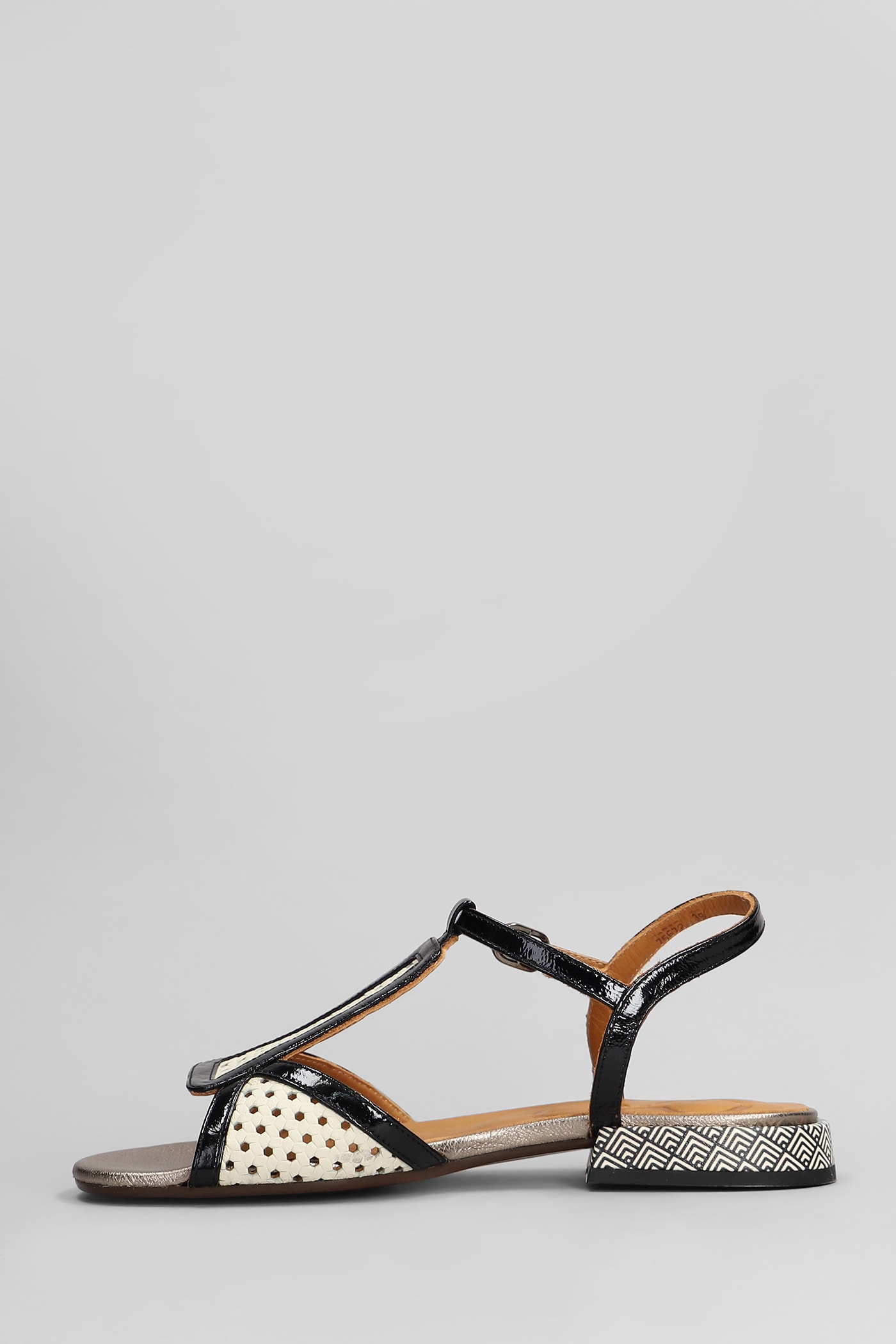 Chie Mihara Slipper-mule In Black Leather In Black