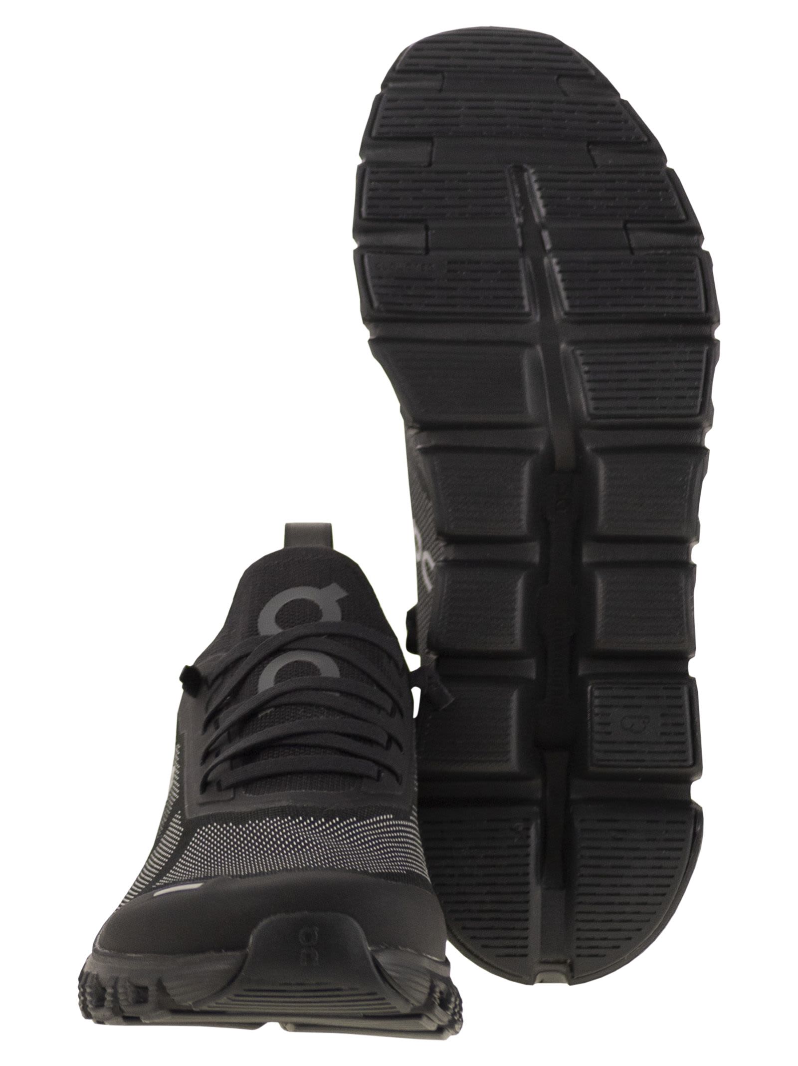 On Cloud 6 Versa - Sneakers In Black