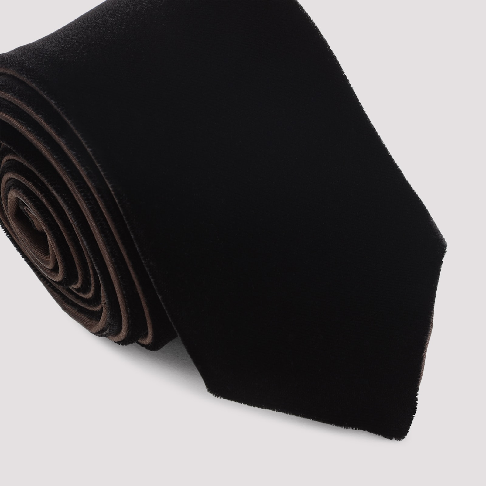 Giorgio Armani Smooth Texture Tonal Stitching Slim Tie In Black