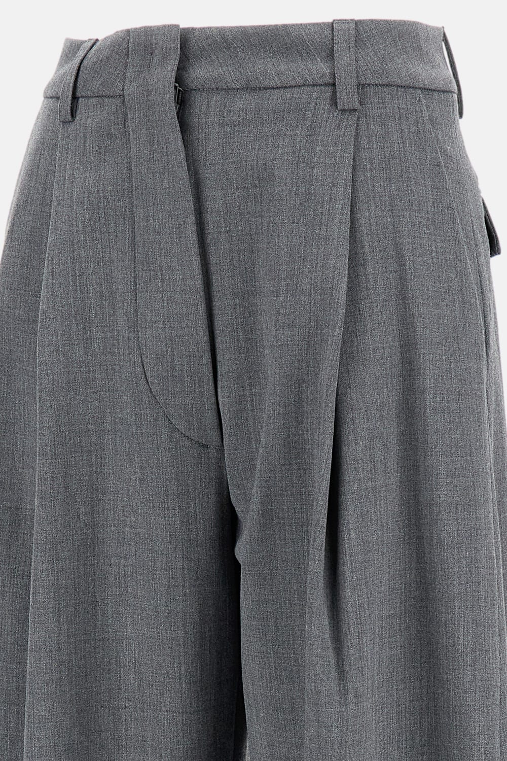 The Latest Wide Trousers With Elegant Pleats In Gray