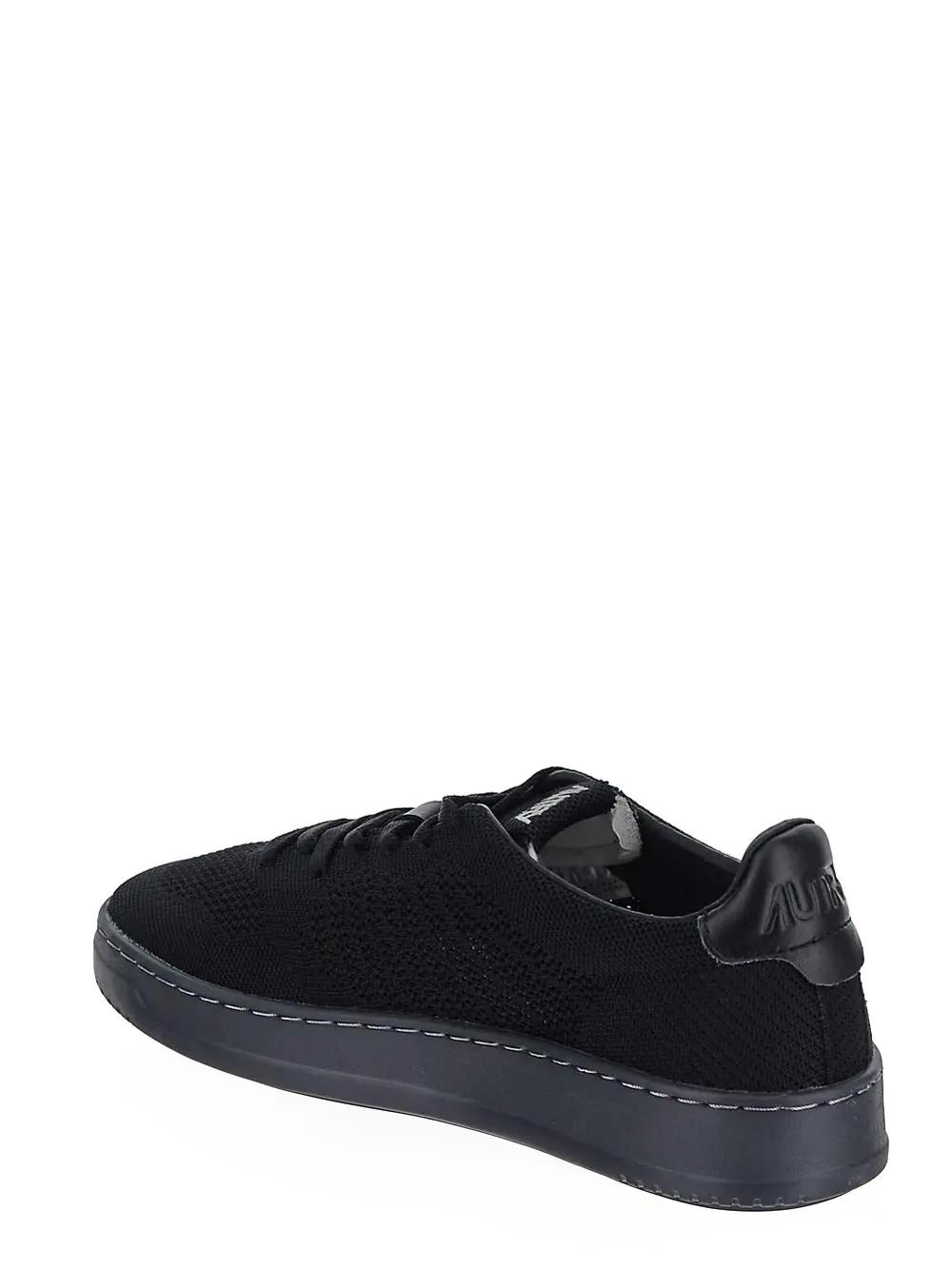 Shop Autry Easeknit Low Sneakers In Black