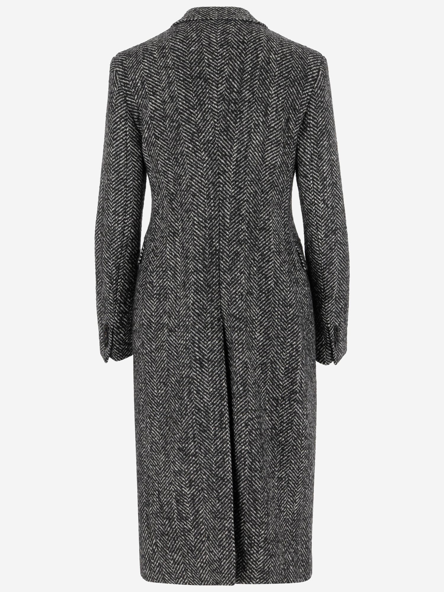 Tagliatore Wool Double-breasted Coat Herringbone Pattern In Black