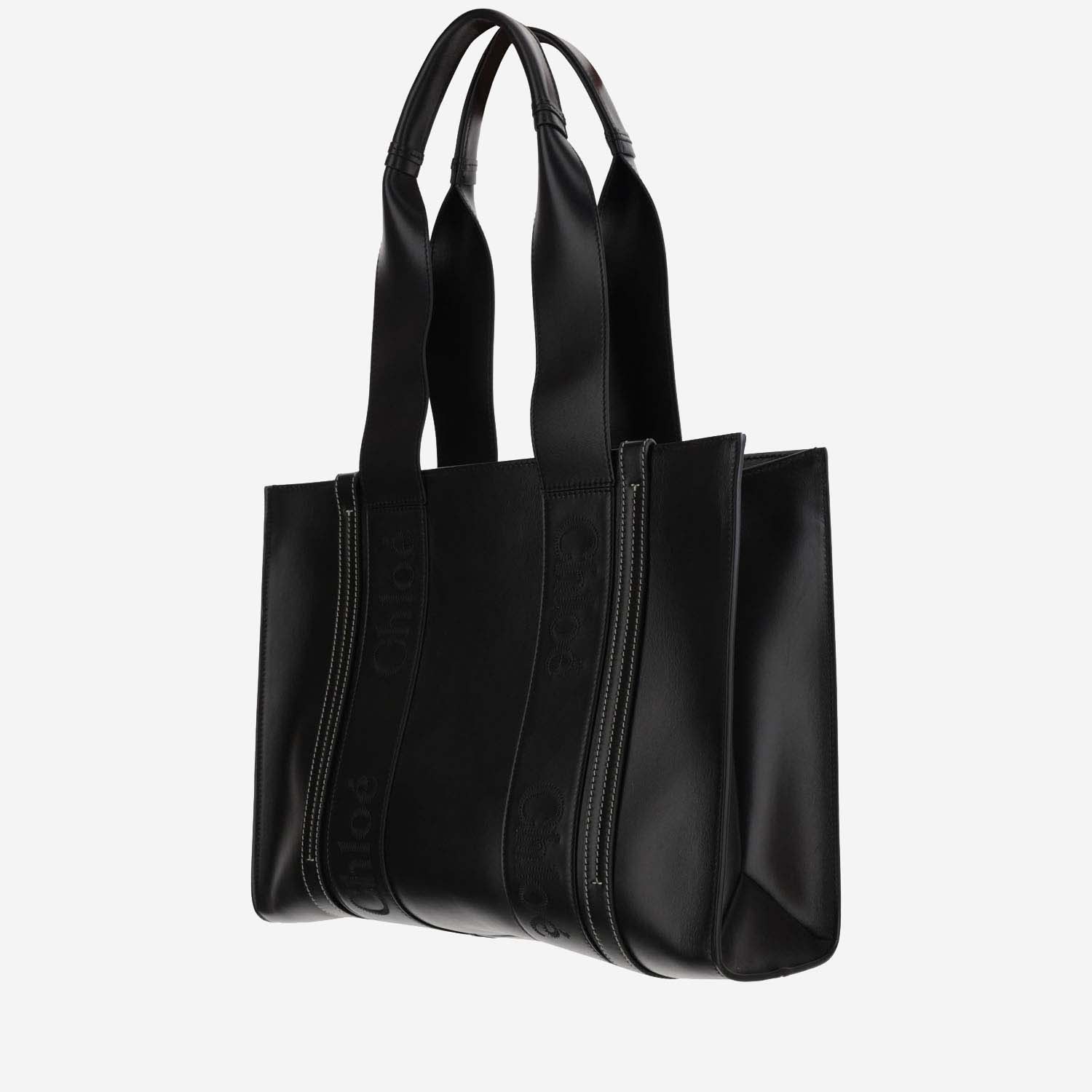 Shop Chloé Medium Woody Tote Bag In Black