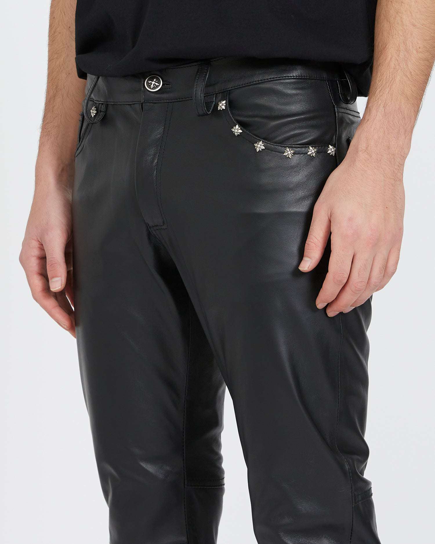 Shop John Richmond Skinny Pants In Faux Leather In Nero