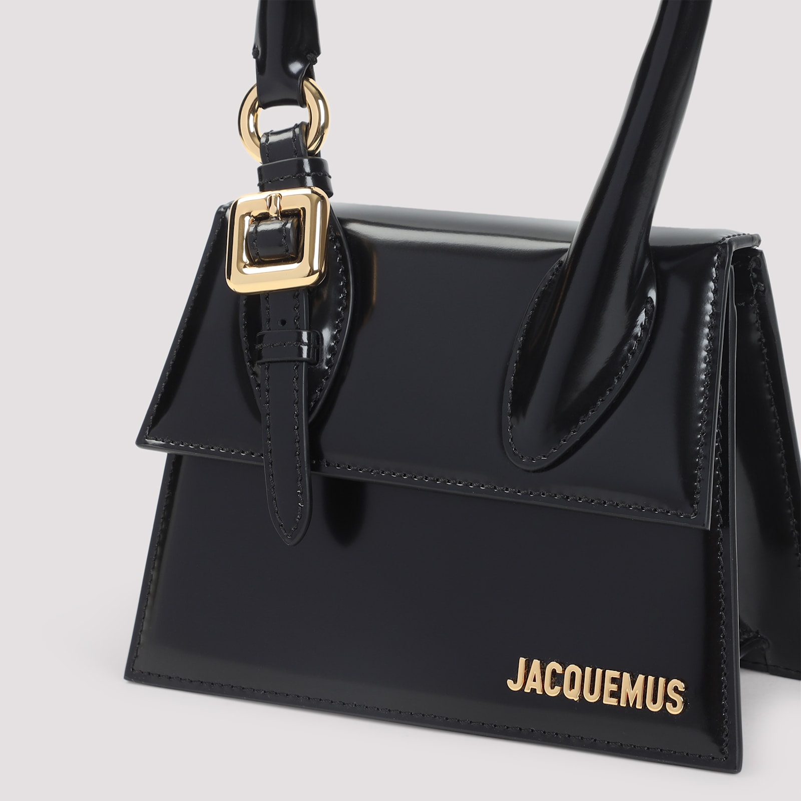 Jacquemus Le Chiquito Moyen Boucle Handbag In Black