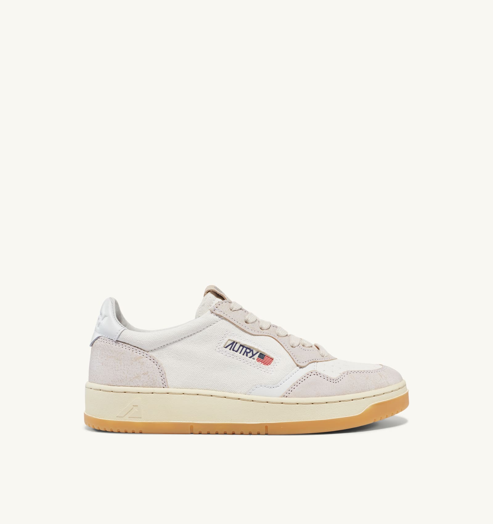 Autry Medalist Low Man Canvas Sand In White