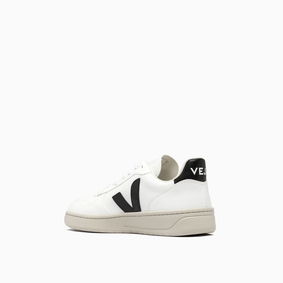 Shop Veja V-10 Cwl Sneakers Vx0702901m In White