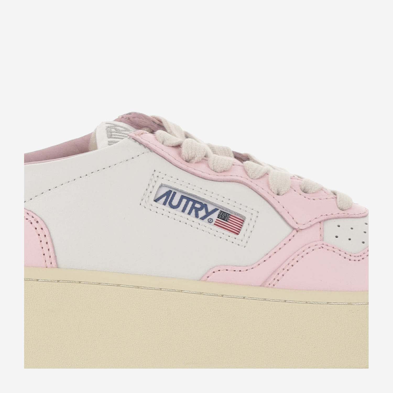 Shop Autry Medalist Platform Low Leather Sneakers In Powder